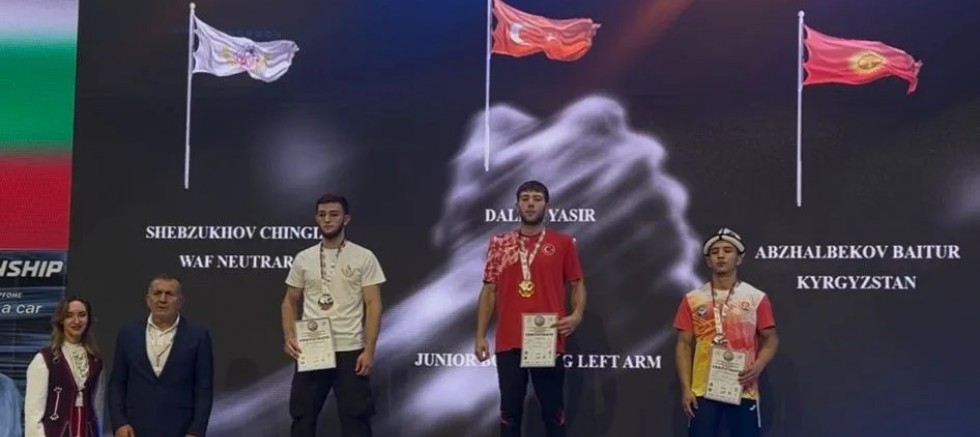 Dalma, Dünya Şampiyonu Oldu