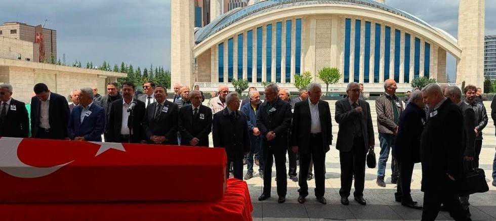 Gümüşhane’nin Eski Valisi Hayatını Kaybetti: Sessiz Vedası Beypazarı’nda Gerçekleşti