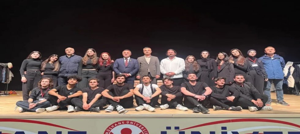 Gümüşhane Üniversitesi Tiyatro Kulübü sezonu 52 etkinlikle tamamladı
