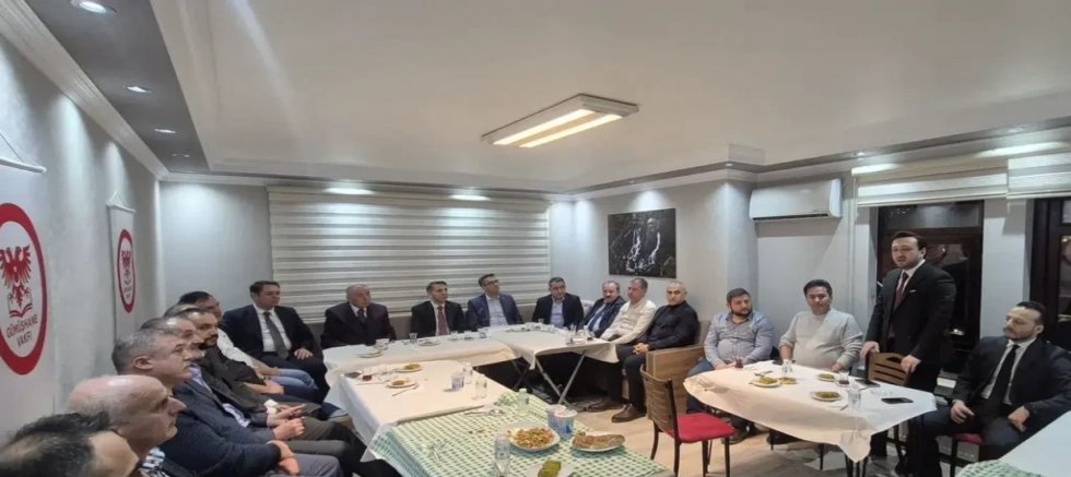 Gümüşhane Vakfı Ankara’da bürokrasinin ve siyasetin önemli isimlerini iftarda buluşturdu