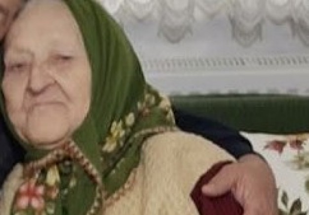 Sakine Akıntürk Hakkın Rahmetine Kavuşmuştur