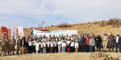 11 KASIM MİLLİ AĞAÇLANDIRMA GÜNÜNDE FİDANLAR TOPRAKLA BULUŞTU