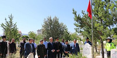 15 Temmuz’da Şehitler MezarıBaşında Anıldı