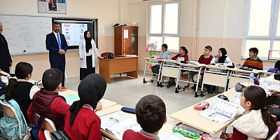 Adnan Gürbüz okul ziyaretlerine devam ediyor.