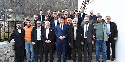 AK Parti Gümüşhane İl Başkanlığında STK ve Meslek Odalarıyla İstişare Buluşması