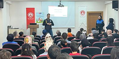 Akran zorbalığına karşı bilinçlendirme eğitimi verildi