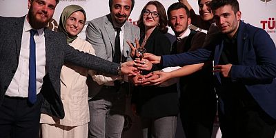 Altın Pusula, İkinci Kez İletişim Fakültesi Öğrencilerinin