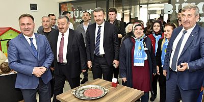 Anne ve çocuklara özel “Venüs Park Kafe” açıldı