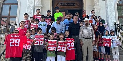 Arzularkabaköy’de kuran bülbüllerine ödül