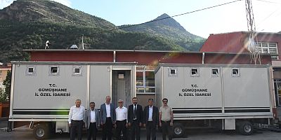 Asfalt yama robotu ve seyyar tuvaletler teslim alındı