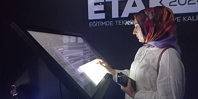 Ayşe Uslu'dan Yenilikçi Dil Eğitimi Sunumu