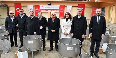  çiftçilere yüzde 70 hibeli dut pekmezi ekipmanları dağıtıldı