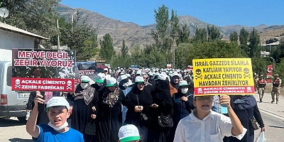 Çimento fabrikasının tozu, beldeyi isyan ettirdi