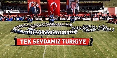 Cumhuriyet Bayramı Gümüşhane’de coşkuyla kutlandı