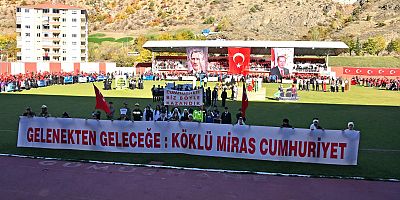Cumhuriyet’in 102. Yılı Gümüşhane’de Coşkuyla Kutlandı