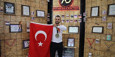 Dünya şampiyonu, Çocuklara Umut Olmak için Memleketine Döndü