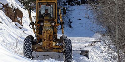 EKİPLER YOLLARI AÇTI .