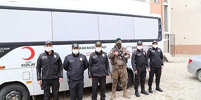 EMNİYETTEN KIZILAY’A KAN BAĞIŞI