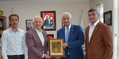 Eski Bakan Oltan Sungurlu  Ziyaretlerine Devam ediyor