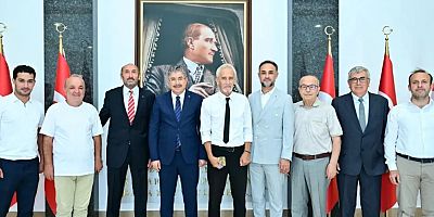 Eskişehir’deki Gümüşhanelilerden Vali Yılmaz’a ziyaret: Eylül Ayındaki Büyük Buluşmaya Davet Ettiler
