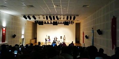 Final Maratonu Öncesinde Konserle Stres Attılar