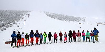 Geleceğin kayakçıları Zigana’da yetişiyor