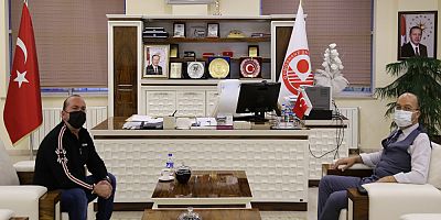 Göksay Demirhan’dan Rektör Zeybek