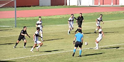 Gümüş puanla başladı