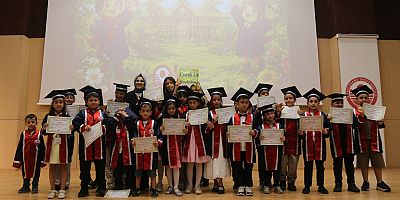 Gümüşhane Çocuk Üniversitesi’nin 3. Dönem Mezuniyet Heyecanı
