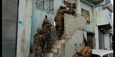 Gümüşhane  Dahil 49 İlde DEAŞ Operasyonunda 210 Şüpheli Kıskıvrak Yakalandı!