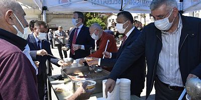 Gümüşhane'de 1500 kişiye aşure ikram edildi