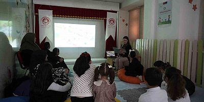 Gümüşhane’de Aile Yılı kapsamında veliler ve öğrenciler birlikte kitap okudu