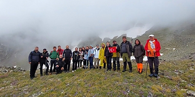 Gümüşhane’de anma tırmanışına sis ve çığ riski engeli