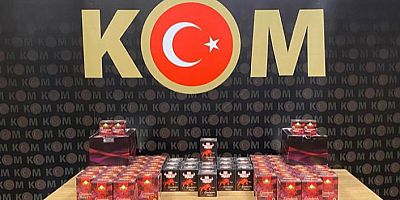 Gümüşhane’de cinsel içerikli ürün ele geçirildi