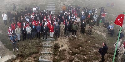 Gümüşhane'de gençler tarihi yerinde öğreniyor