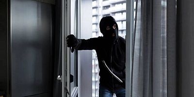Gümüşhane'de kablo hırsızlığını 520 saatlik kamera kaydı çözdü