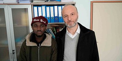 Gümüşhane’de Kamerunlu üniversite öğrencisi Ramazan ayına müslüman olarak giriyor