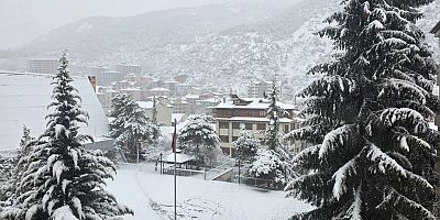Gümüşhane’de kar nedeniyle 193 köy yolu ulaşıma kapandı