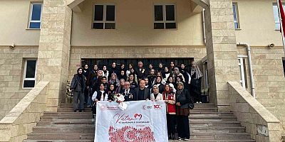 Gümüşhane’de Kıbrıs Gazileri öğrencilerle bir araya geldi