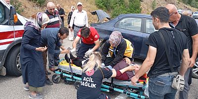 Gümüşhane’de kontrolden çıkan otomobil metrelerce sürüklendi: 4 yaralı