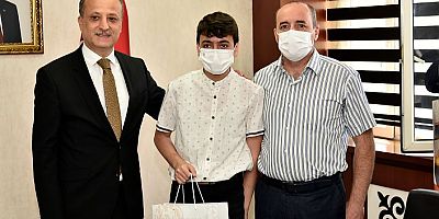 Gümüşhane’de LGS’nin Başarılı Öğrencileri Ödüllendirildi