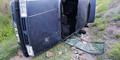 Gümüşhane’de otomobil devrildi: 4 kişi yaralandı