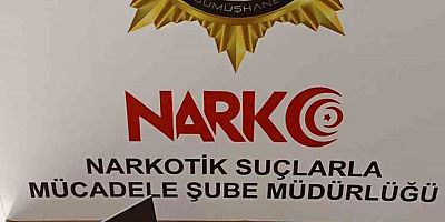 Gümüşhane’de polis ekiplerinin yaptığı uyuşturucu operasyonunda gözaltına alınan 2 şahıs tutuklanarak cezaevine gönderildi.