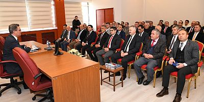 Gümüşhane’de Vali Baruş başkanlığında ekonomi zirvesi yapıldı