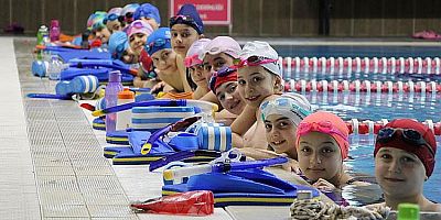 Gümüşhane’de Yüzme Okul Yarışları Yapılacak