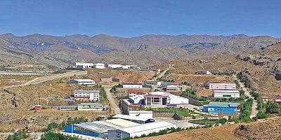 Gümüşhane’den Yatırımcılara Güçlü Mesaj: “OSB’lerde Fırsatlar Büyüyor, Yatırım Yapan Kazanıyor”