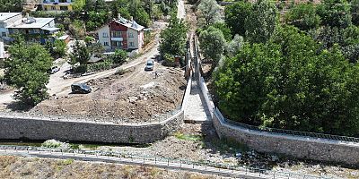 GÜMÜŞHANE ESENYURT KÖYÜ'NDE TAŞKIN KONTROL İNŞAATI DEVAM EDİYOR