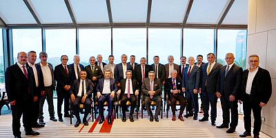 Gümüşhane Heyetinden Aydın Doğan’a Anlamlı Ziyaret