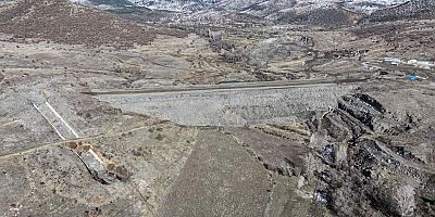 GÜMÜŞHANE ŞİRAN BAHÇELİ GÖLETİ VE SULAMASI İNŞAATI DEVAM EDİYOR