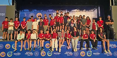 Gümüşhane Triatlon Ekibi Ordu’daki Bölgesel Lig Finali’nden 4 Kupa ve Madalyalarla Döndü